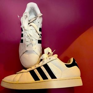 Adidas Campus SK size 11.5 white & black $30